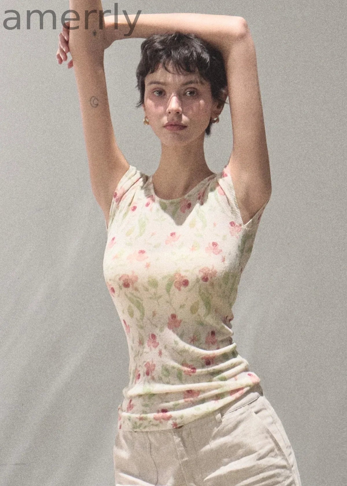 Soft Floral Linen Short Sleeve Top
