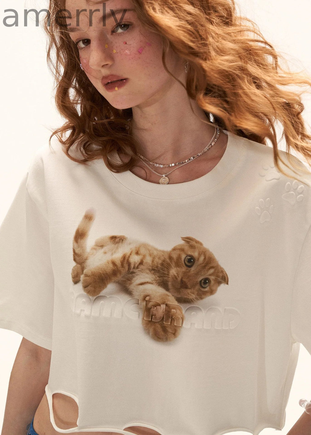 Playful Cat Graphic Crop T-Shirt