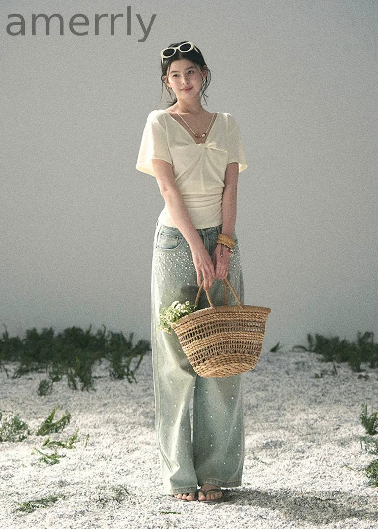 Breathing White Twist-Waist Top
