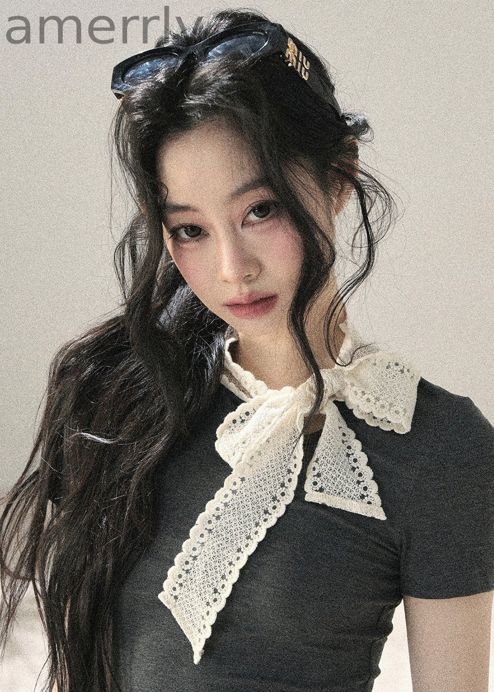 Gray Shadow Lace Bow Fitted T-Shirt