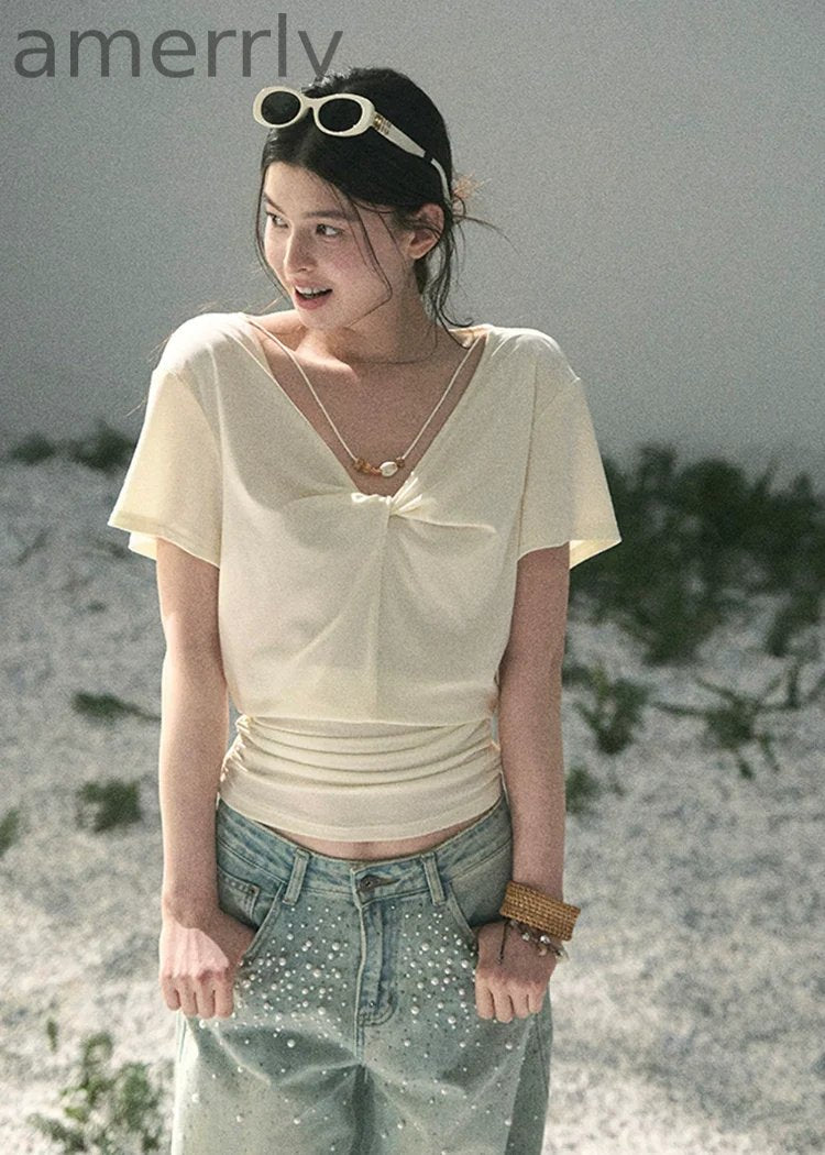 Breathing White Twist-Waist Top