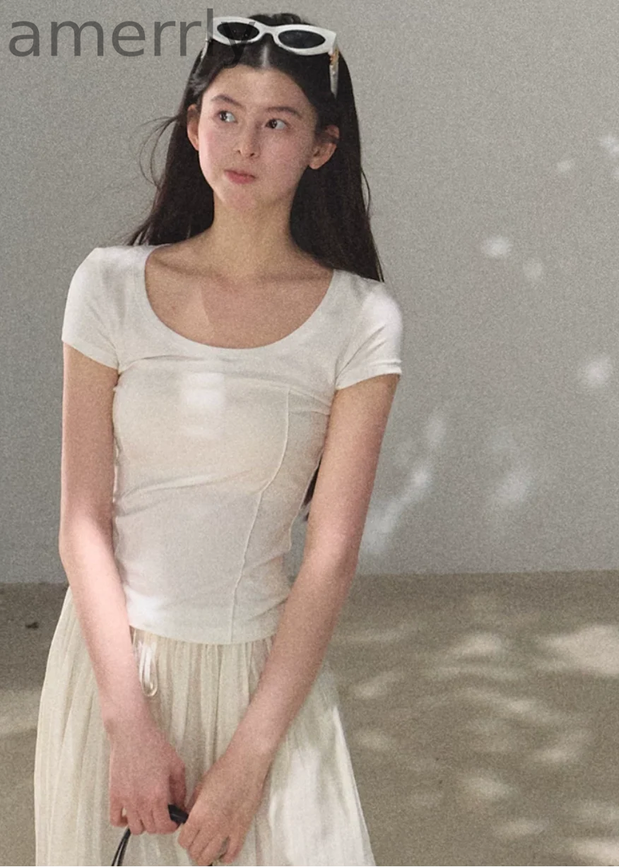 Bright Line U-Neck Tee